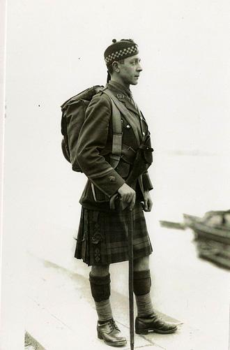 Officer, Argyll & Sutherland Highlanders